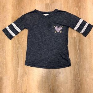 Girls mid length sleeve shirt